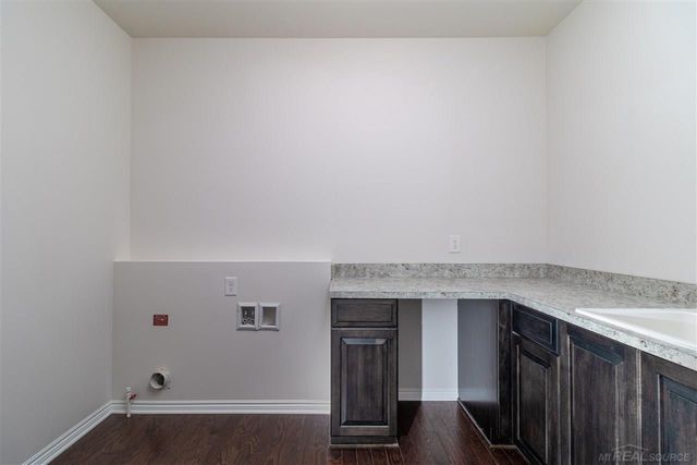 17480 Stallman Drive, Macomb Twp, MI 48042