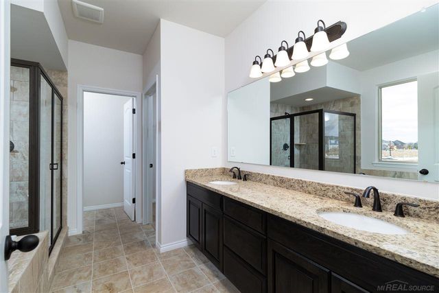 17480 Stallman Drive, Macomb Twp, MI 48042