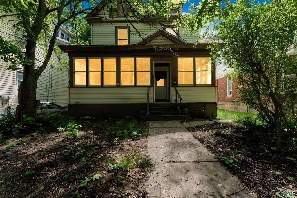 411 Craddock Street, Syracuse, NY 13207