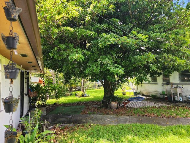 3521 E 8th Avenue, Hialeah, FL 33013