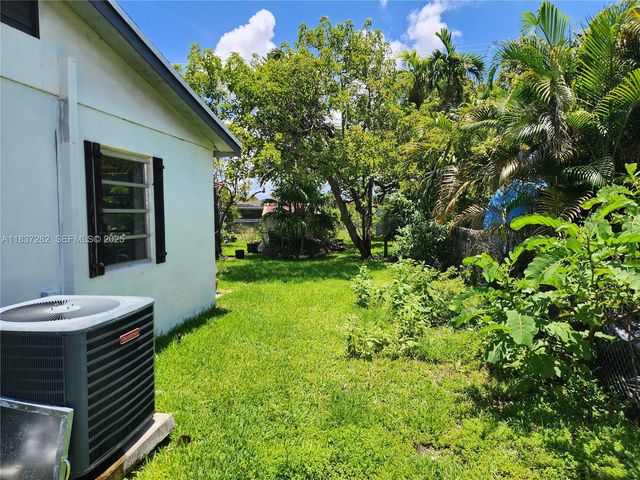 3521 E 8th Avenue, Hialeah, FL 33013
