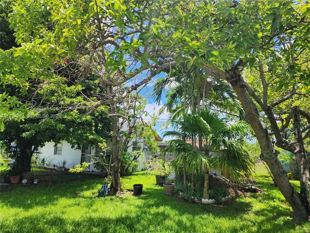 3521 E 8th Avenue, Hialeah, FL 33013