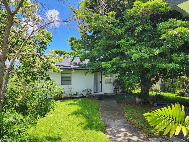 3521 E 8th Avenue, Hialeah, FL 33013