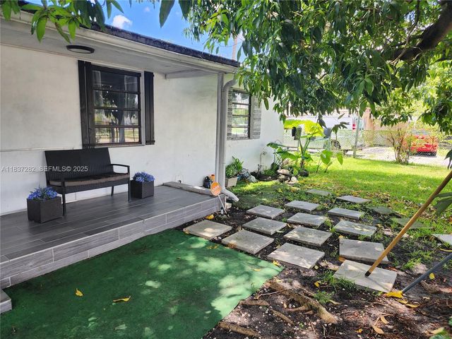 3521 E 8th Avenue, Hialeah, FL 33013