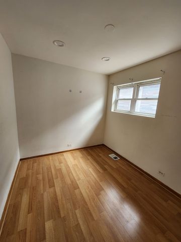 1719 S Ruble Street 2, Chicago, IL 60616