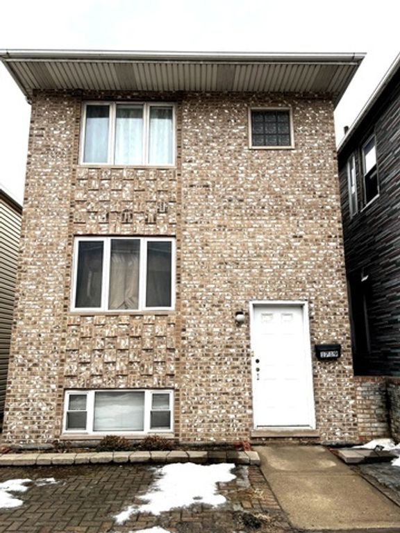 1719 S Ruble Street 2, Chicago, IL 60616