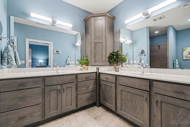 2734 Cleinview Avenue, Cincinnati, OH 45206