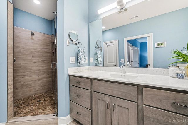 2734 Cleinview Avenue, Cincinnati, OH 45206