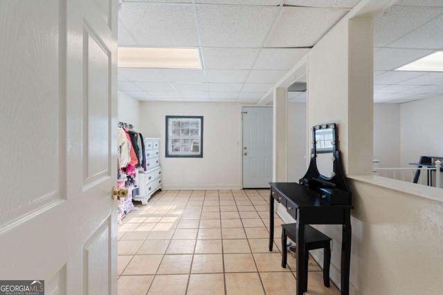 84 Oak Court, Dallas, GA 30157