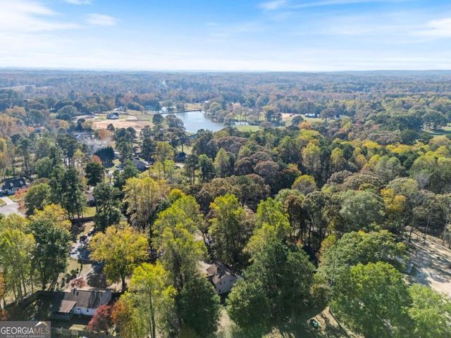 84 Oak Court, Dallas, GA 30157