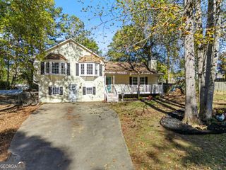 84 Oak Court, Dallas, GA 30157