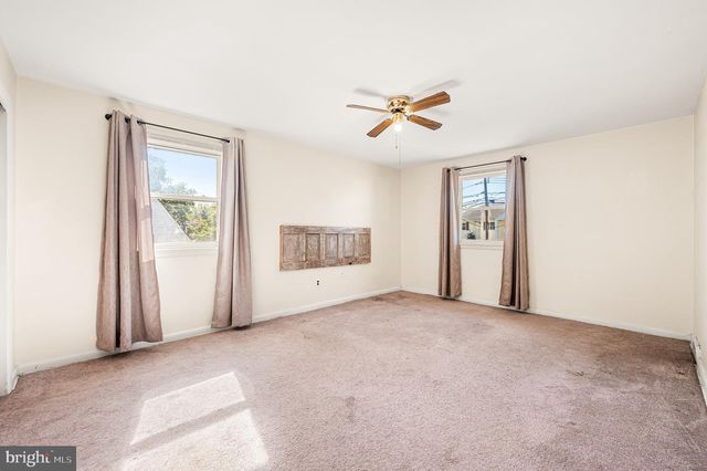 1008 KEDRON AVE, Morton, PA 19070