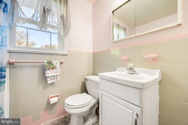1008 KEDRON AVE, Morton, PA 19070