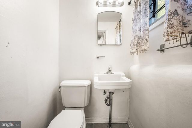 1008 KEDRON AVE, Morton, PA 19070