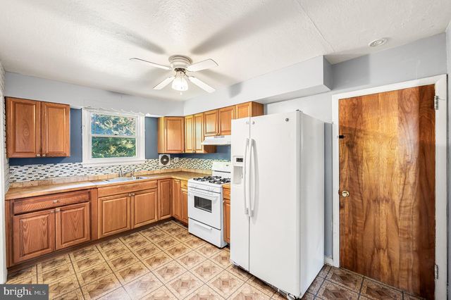 1008 KEDRON AVE, Morton, PA 19070