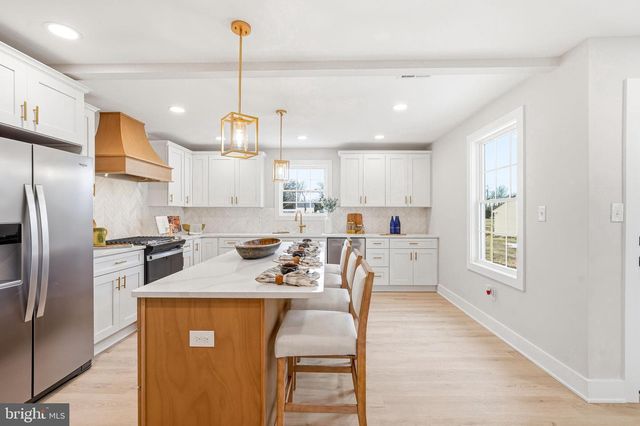 437 PENNINGTON AVE, Waterford Works, NJ 08089