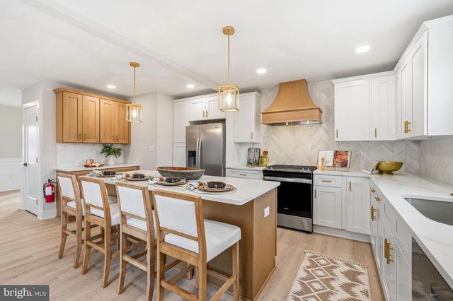 437 PENNINGTON AVE, Waterford Works, NJ 08089