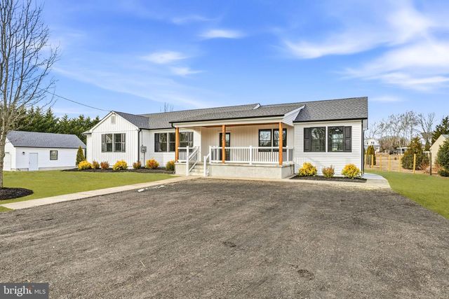 437 PENNINGTON AVE, Waterford Works, NJ 08089