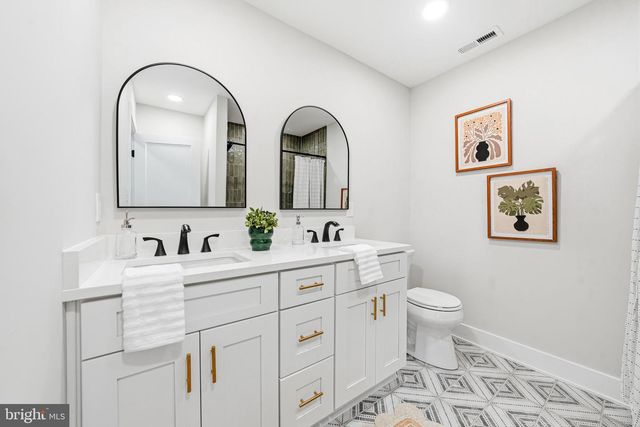 437 PENNINGTON AVE, Waterford Works, NJ 08089