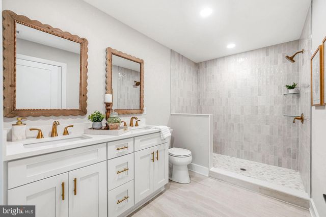 437 PENNINGTON AVE, Waterford Works, NJ 08089