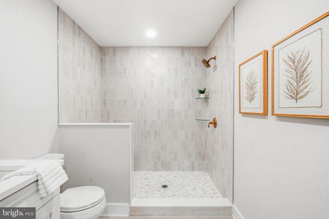 437 PENNINGTON AVE, Waterford Works, NJ 08089