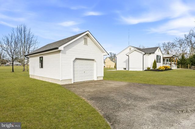 437 PENNINGTON AVE, Waterford Works, NJ 08089