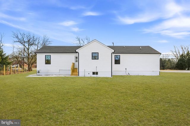 437 PENNINGTON AVE, Waterford Works, NJ 08089