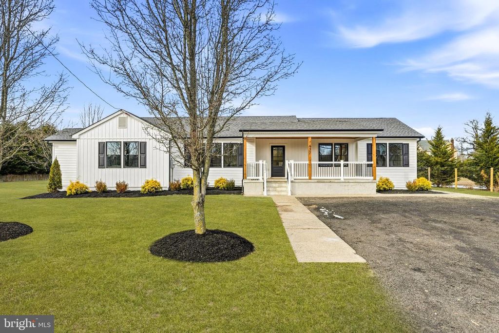 437 PENNINGTON AVE, Waterford Works, NJ 08089