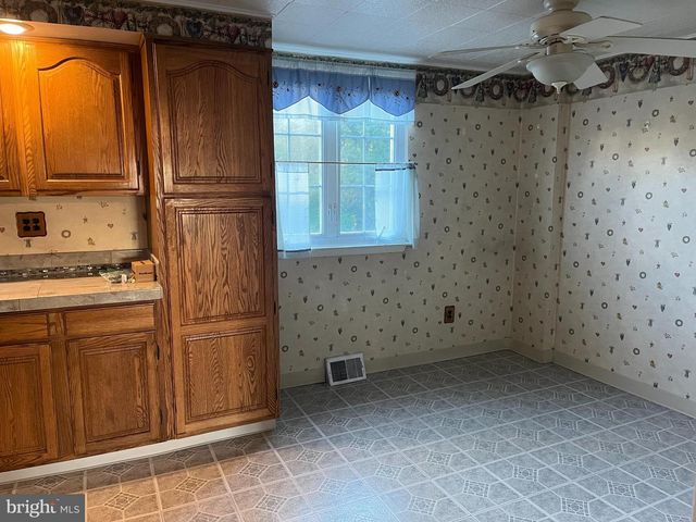 4417 CROSLAND RD, Philadelphia, PA 19154