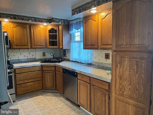 4417 CROSLAND RD, Philadelphia, PA 19154