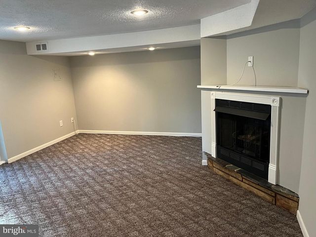 4417 CROSLAND RD, Philadelphia, PA 19154