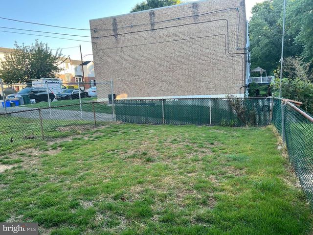 4417 CROSLAND RD, Philadelphia, PA 19154