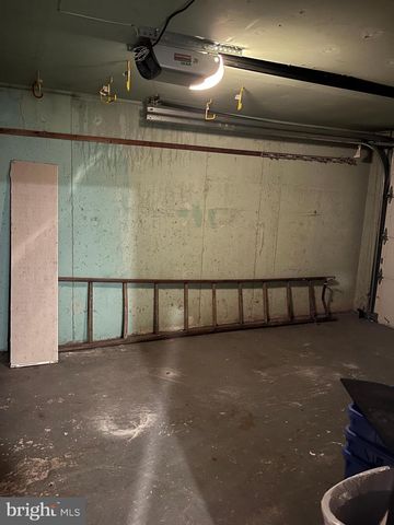 4417 CROSLAND RD, Philadelphia, PA 19154