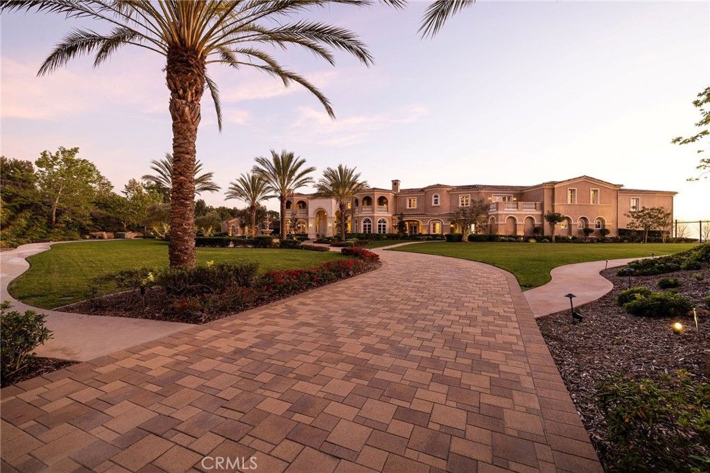 Image 4 of property listing at 31902 Apuesto Way, Coto De Caza, CA 92679