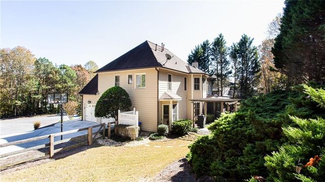 4010 Rockingham Drive, Roswell, GA 30075