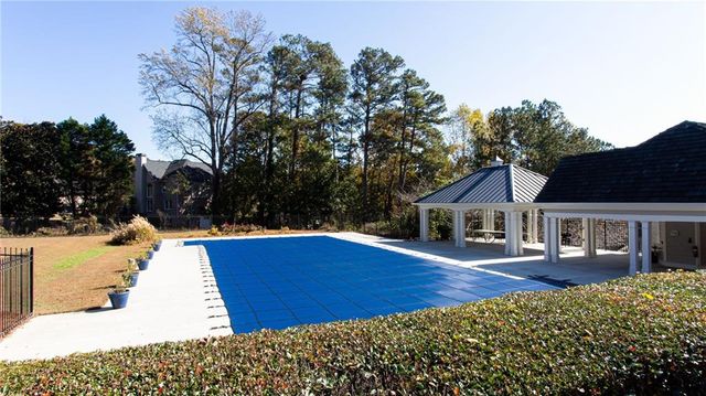 4010 Rockingham Drive, Roswell, GA 30075