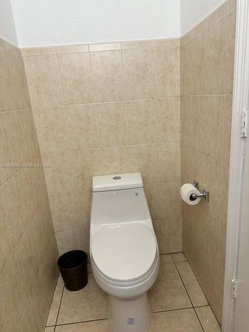 7205 W 3rd Avenue, Hialeah, FL 33014