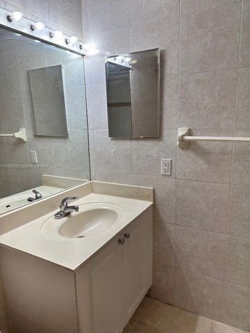 7205 W 3rd Avenue, Hialeah, FL 33014