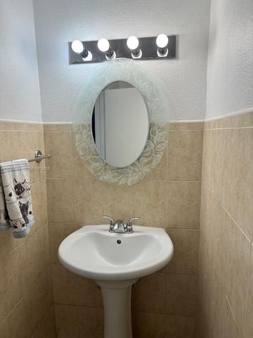 7205 W 3rd Avenue, Hialeah, FL 33014