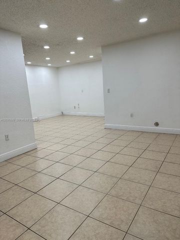 7205 W 3rd Avenue, Hialeah, FL 33014