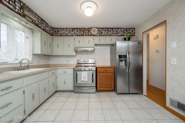 96 Cooper Boulevard, Red Bank, NJ 07701