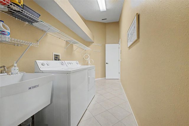 8018 SUGARBUSH DRIVE, Spring Hill, FL 34606