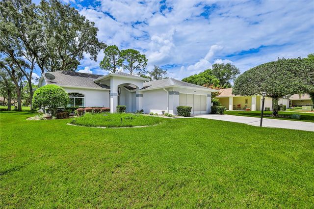 8018 SUGARBUSH DRIVE, Spring Hill, FL 34606