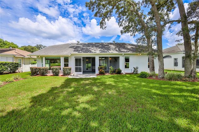 8018 SUGARBUSH DRIVE, Spring Hill, FL 34606
