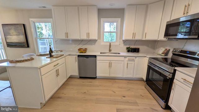 1533 MAYFIELD RD, Edgewater, MD 21037