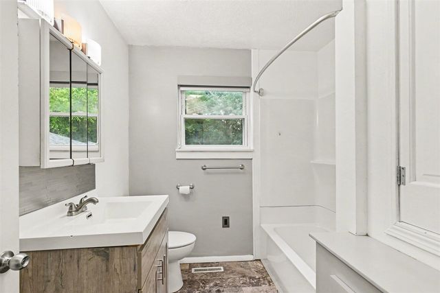 293 Oak Street, Battle Creek, MI 49037