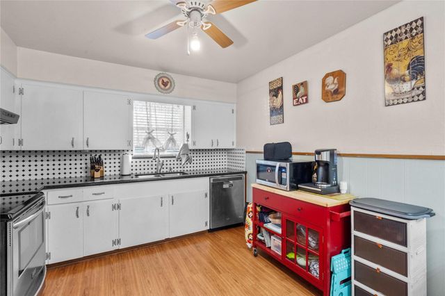 2118 22nd Avenue N, Texas City, TX 77590