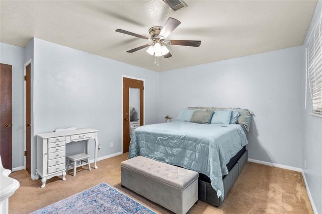 2118 22nd Avenue N, Texas City, TX 77590