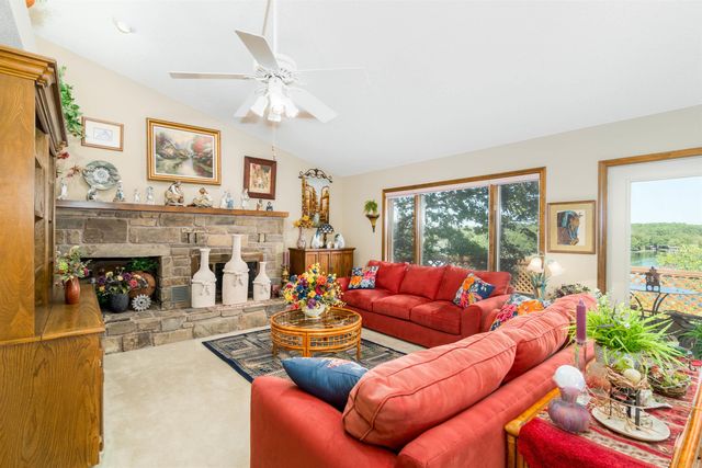 12 Narvaez Way, Hot Springs Village, AR 71909