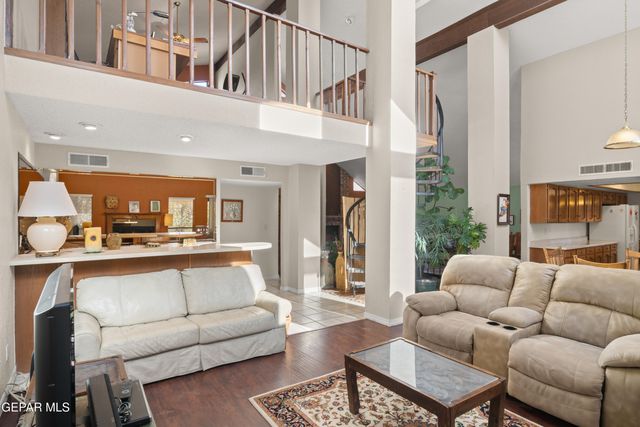 324 Rio Estancia Drive, El Paso, TX 79932